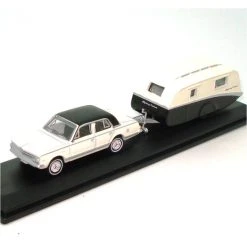 COOEE CLASSICS AUSSIE ROAD RAGERS 1963 Valiant AP5 W/Highway Cruiser Carav